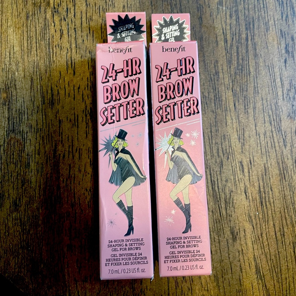 Benefit 24-HR Brow Setter in Pink Packaging